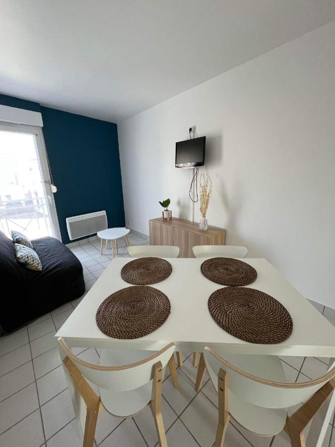 Apartment Anselme, F2 Duplex Avec Cour Commune Et Proche De La ,2